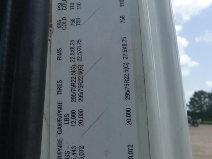 2017-western-star-4700sf-image-18
