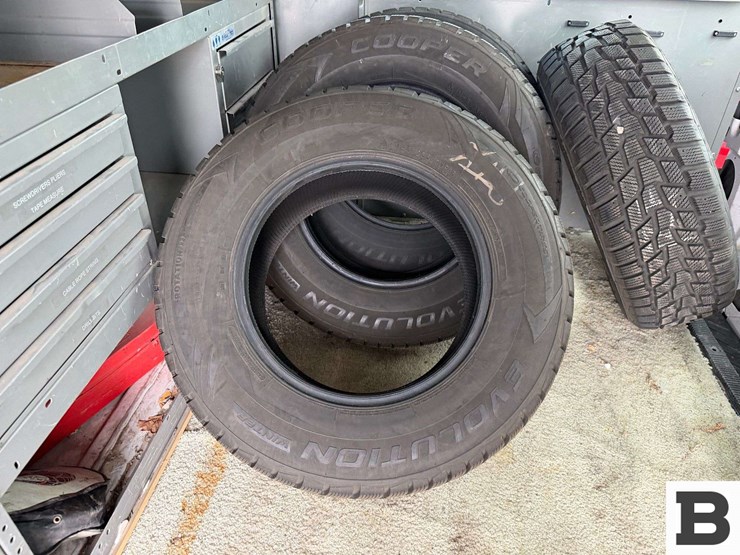 2006-ford-cargo-image-20