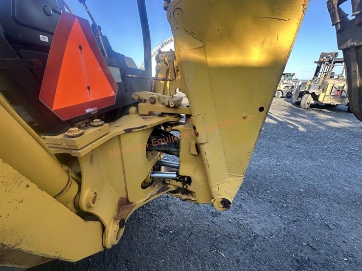 deere-410c-image-22