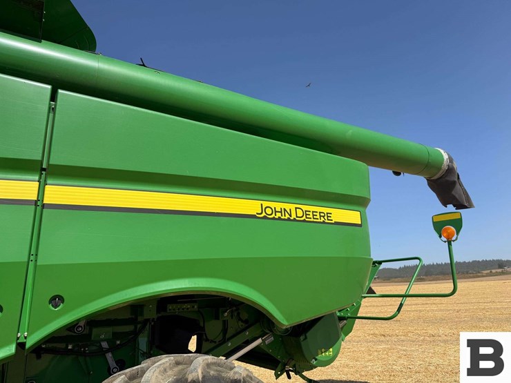 2014-john-deere-s660-image-21
