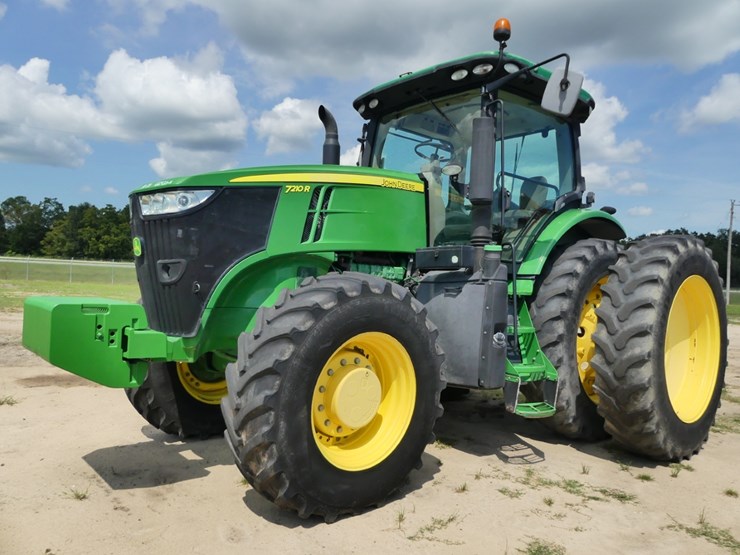 2015-john-deere-7210r-image-1