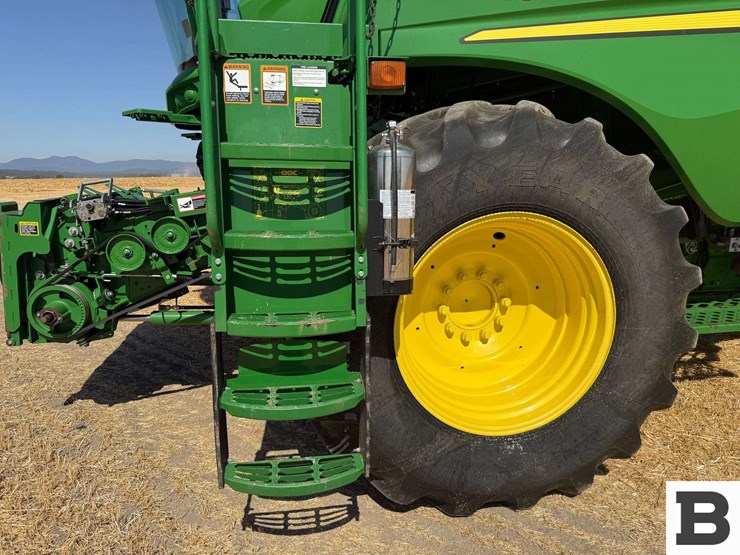 2014-john-deere-s660-image-16