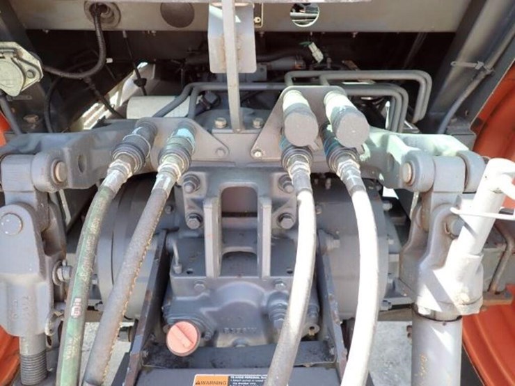 2009-kubota-m135x-image-83