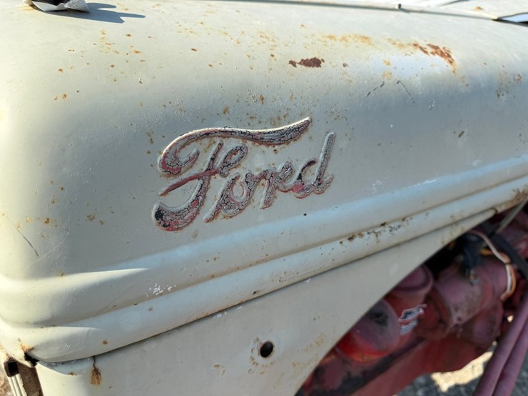 ford-tractor-image-24
