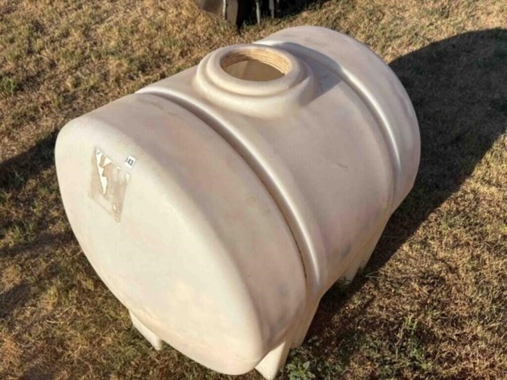 225-gallon-poly-tank-image-2
