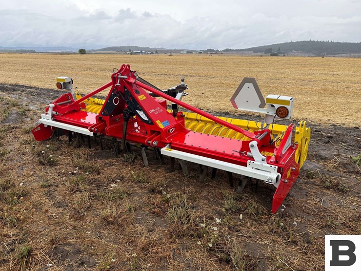 2025-pottinger-lion-4030-master-rotary-harrow-image-1