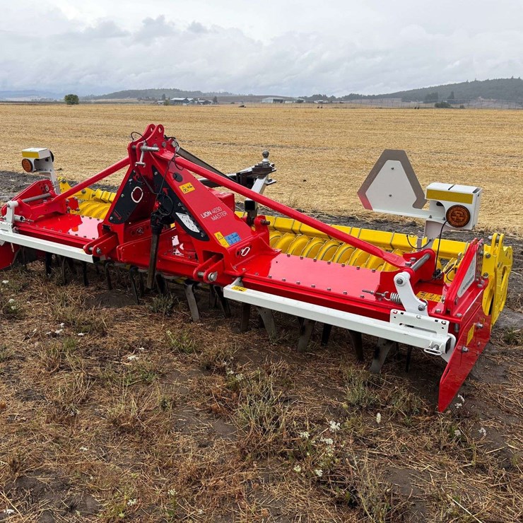 2025 Pottinger Lion 4030 Master Rotary Harrow