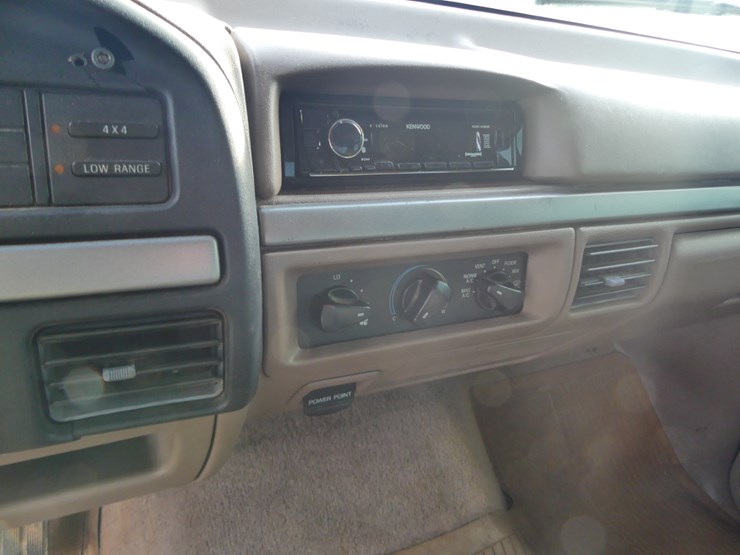 1995-ford-f150-xlt-image-13