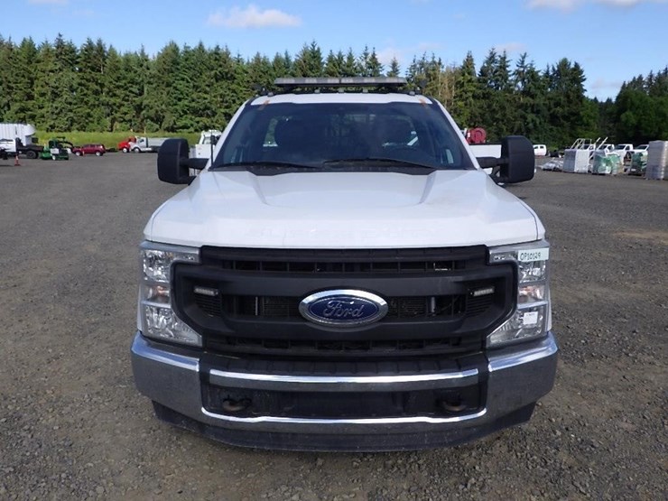 2021-ford-f350-image-2