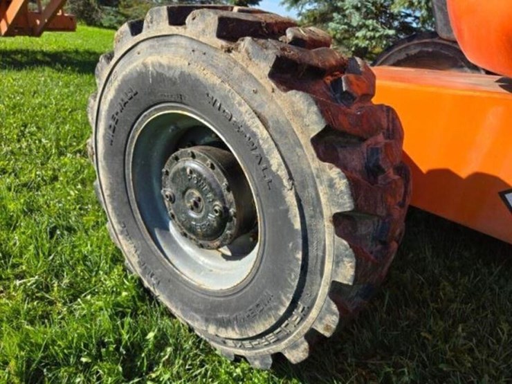 2004-jlg-600aj-image-18