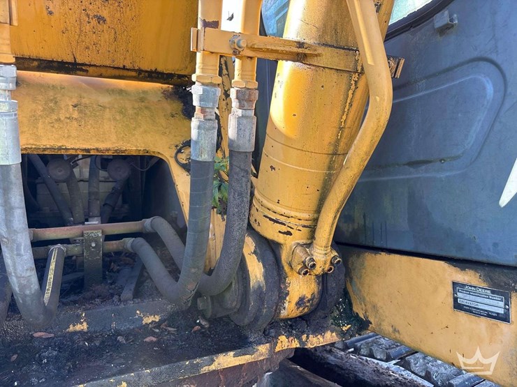 deere-330c-lc-image-26