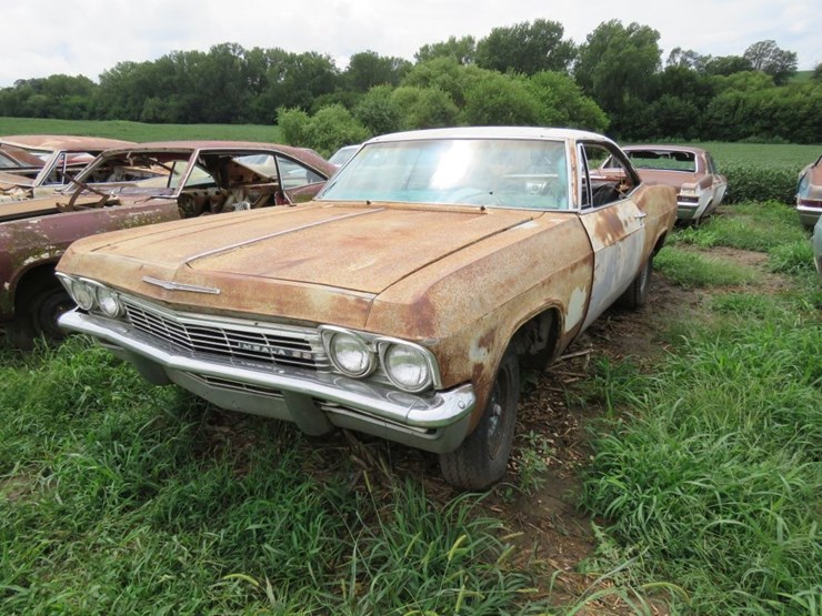 1965-chevrolet-impala-ss-2dr-ht-image-1
