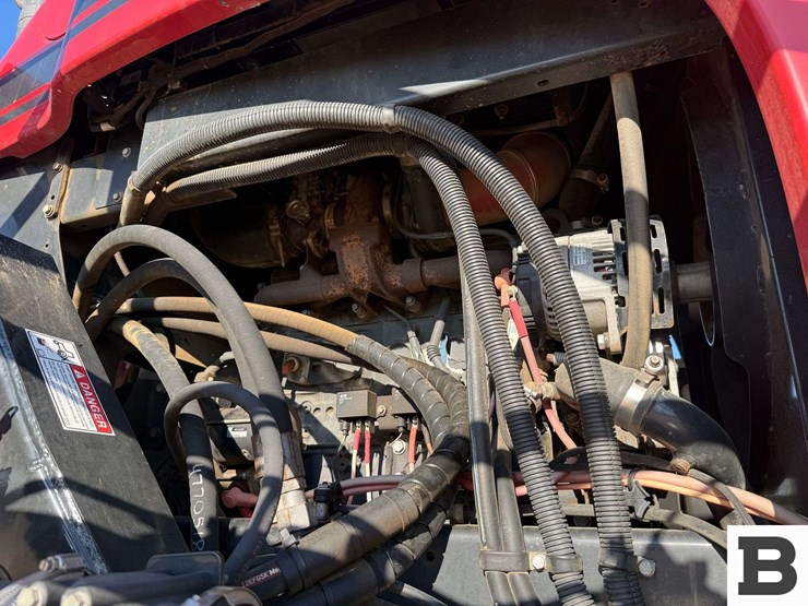 2018-case-ih-patriot-2250-image-47