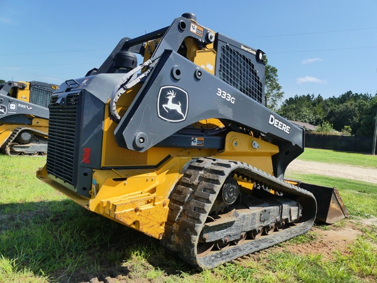 2023-deere-333g-image-3