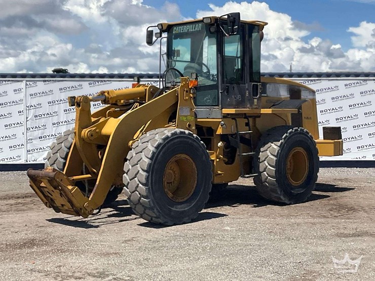 2007-caterpillar-938g-image-1