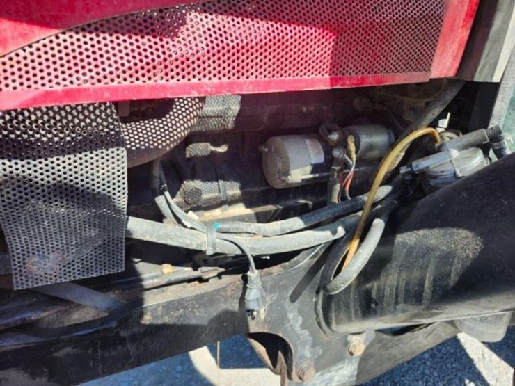 2013-mahindra-5010-hst-image-39