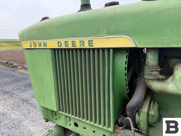 john-deere-3010-image-18