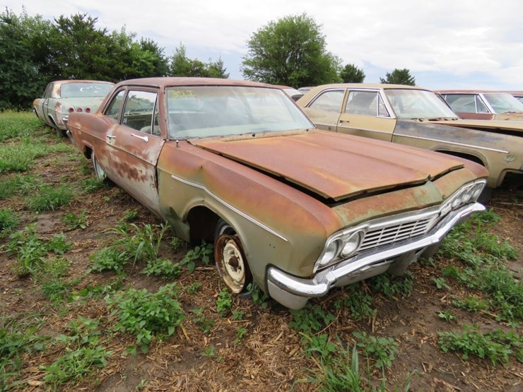 1966-chevrolet-belair-2dr-sedan-image-3
