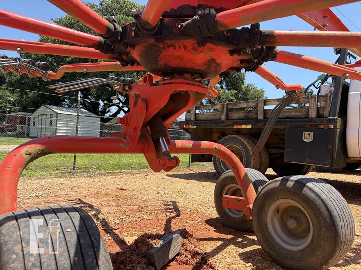 kuhn-ga4220-rotary-rake-7892-image-12