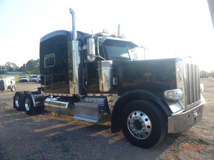 2013-peterbilt-388-image-1