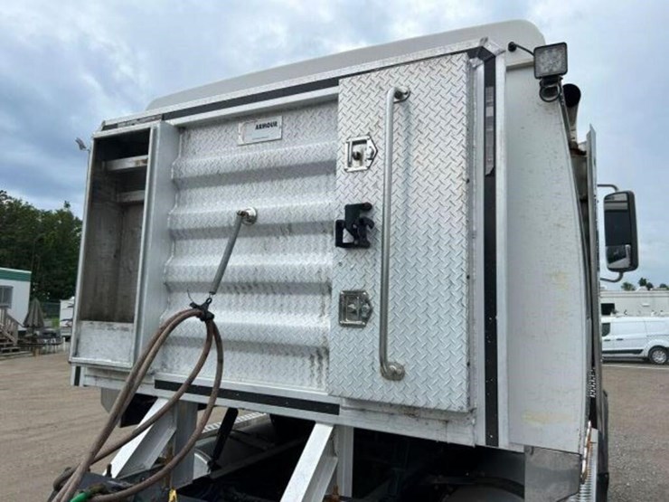 2007-western-star-4900ex-image-51