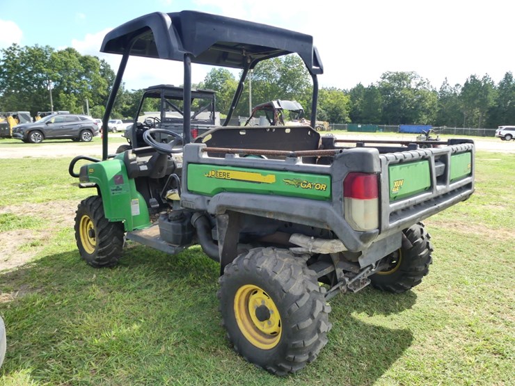 john-deere-825i-xuv-image-4