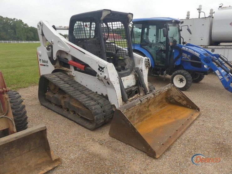 2018-bobcat-t740-image-1