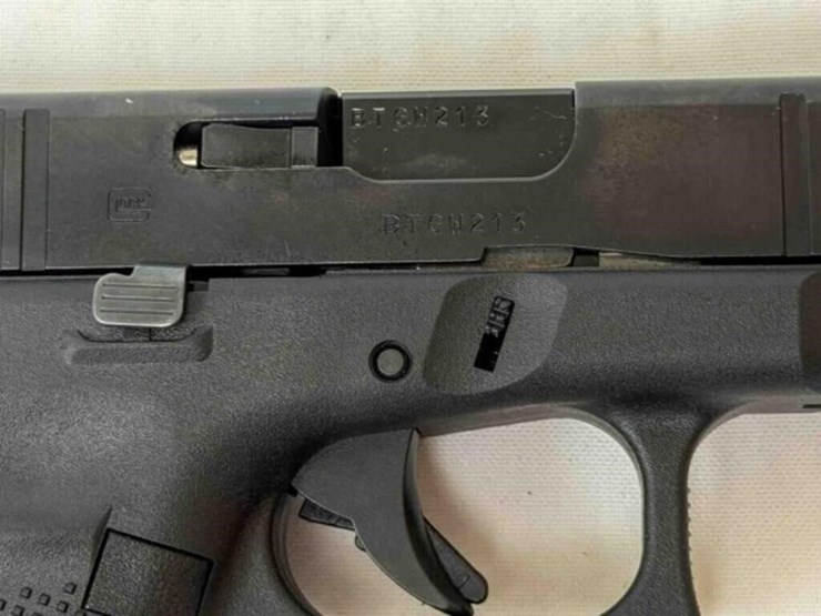 glock-model-45-9mm-pistol-image-12