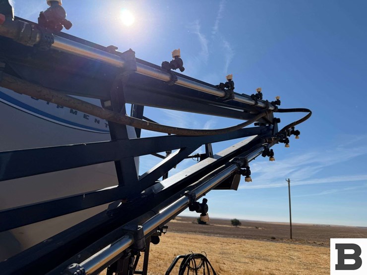 ag-spray-equipment-7000-image-37