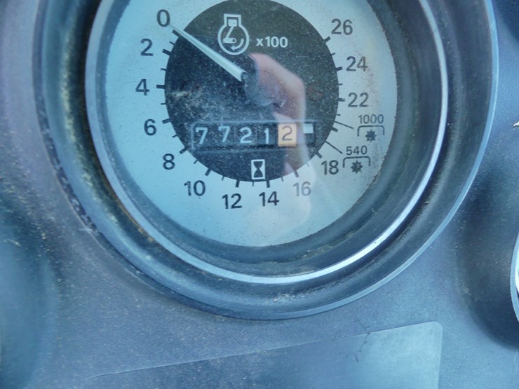 ford-7710-image-18