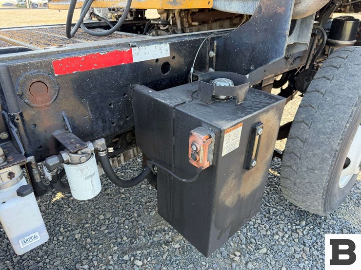 2012-capacity-tj5000-image-27