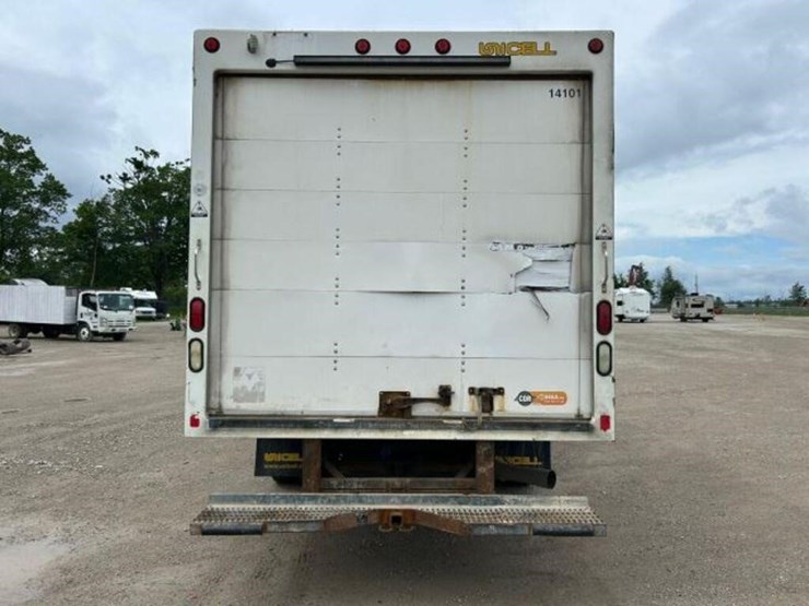 2014-gmc-4500-s/a-cube-van-1gd676cl8e1115764-image-5