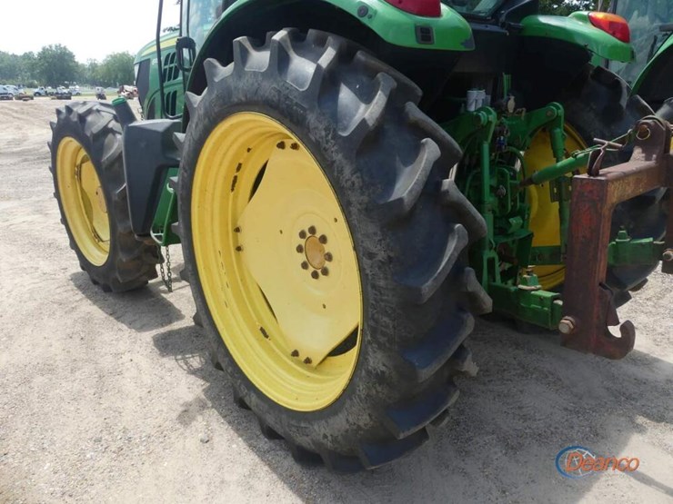 2014-john-deere-6105m-image-5