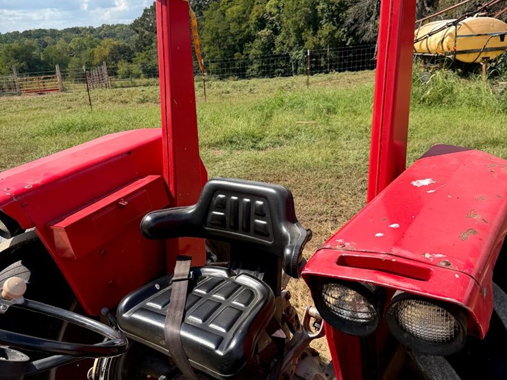 massey-ferguson-165-image-7