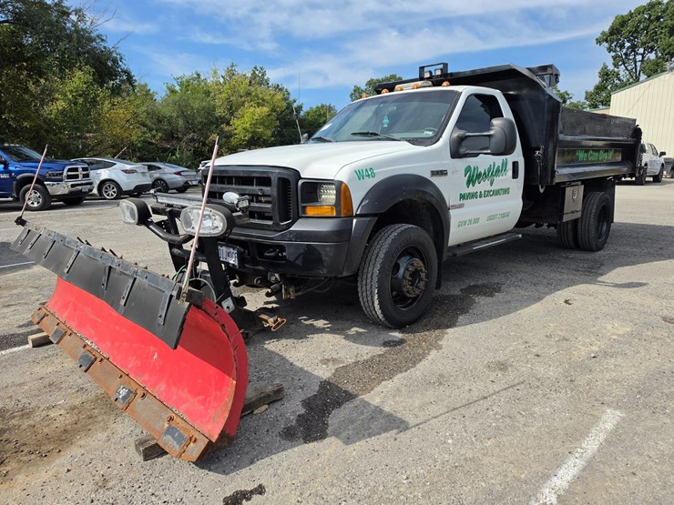 2006-ford-f550-image-1