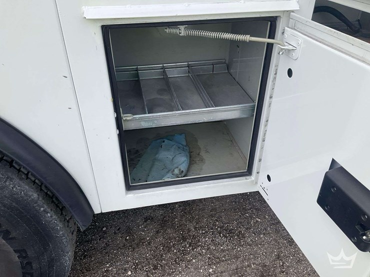 2016-international-durastar-4300-image-35