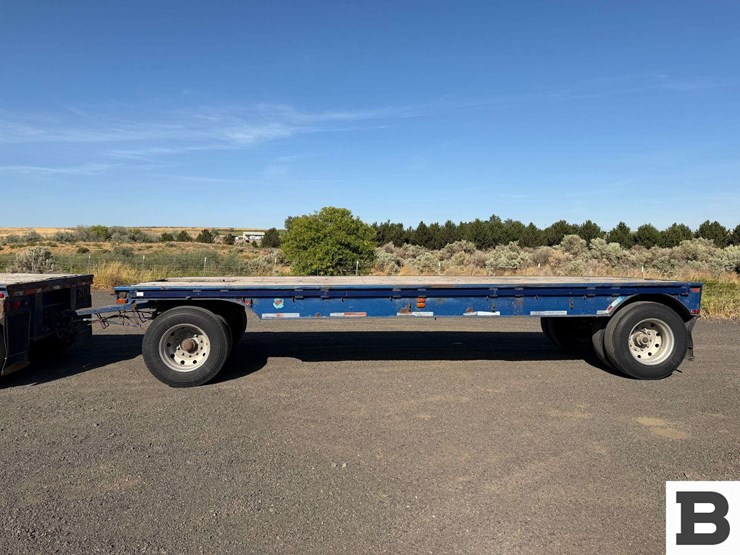 1959-peter-thomas-co.-flatbed-trailer-image-2