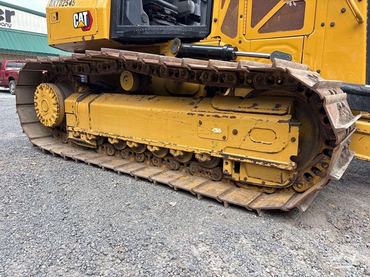2022-caterpillar-d3-image-35