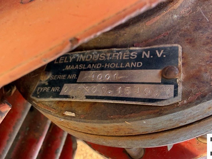 lelyterra-15'-power-harrow-image-20