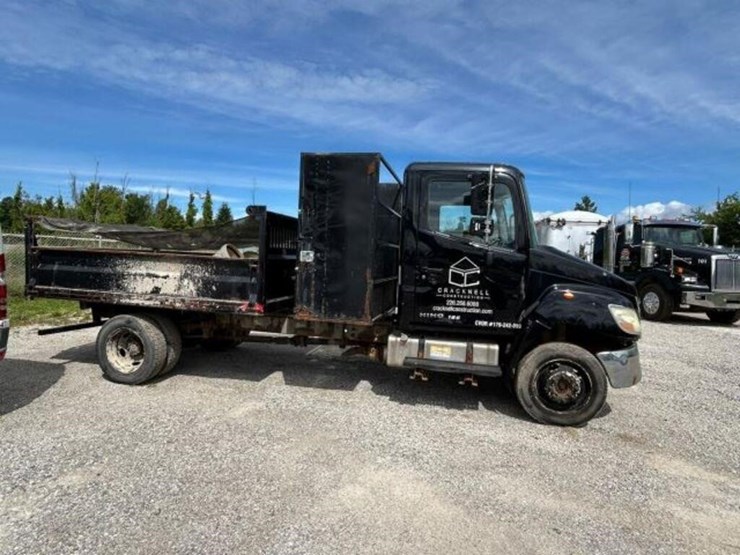 hino-185-image-4