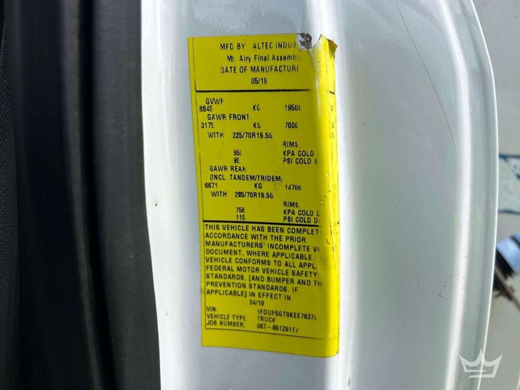 2019-ford-f550-image-6