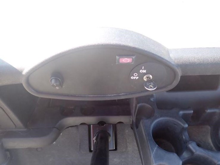 2021-e-z-go-rxv-4-passenger-gas-golf-cart-5621831-image-12