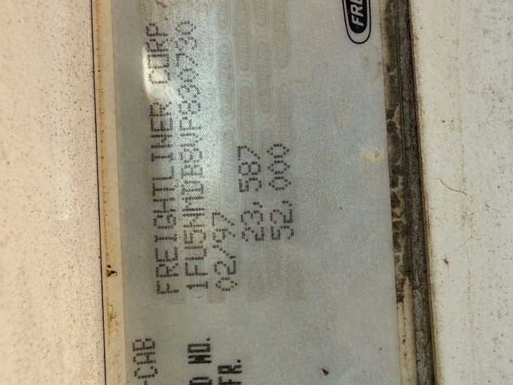 1997-freightliner-fl80-image-53