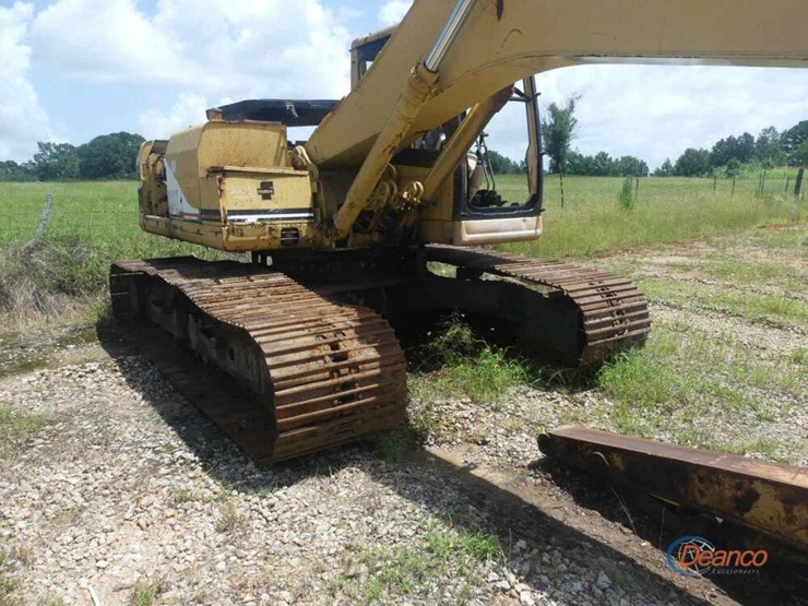 caterpillar-320l-image-2