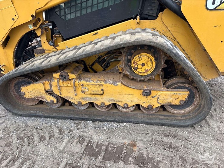 2021-caterpillar-289d3-image-26
