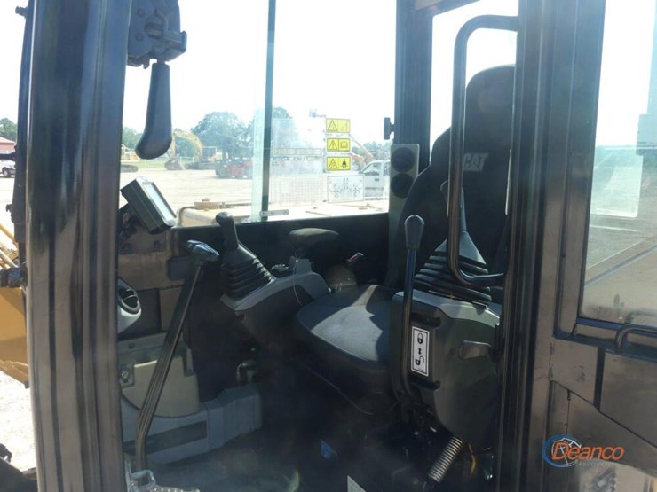2021-caterpillar-305.5e2-image-9