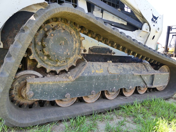 2023-bobcat-t770-image-6