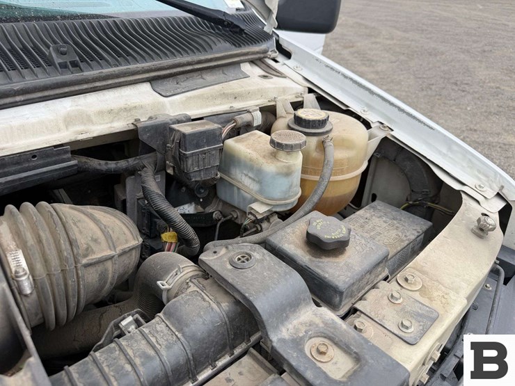 2006-ford-cargo-image-32