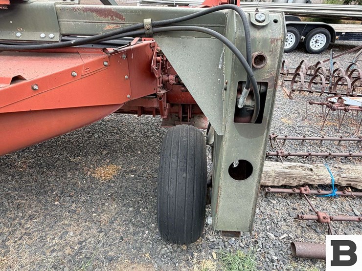 hesston-1160-image-29