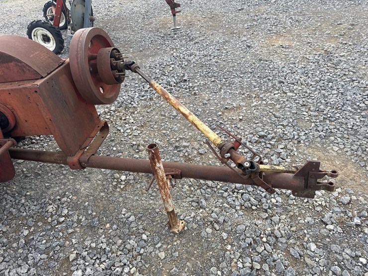 massey-ferguson-10-image-6